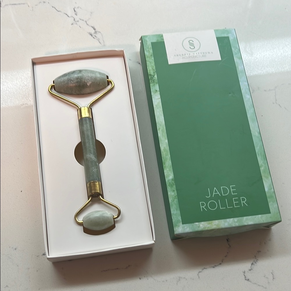 Jade Roller with Box